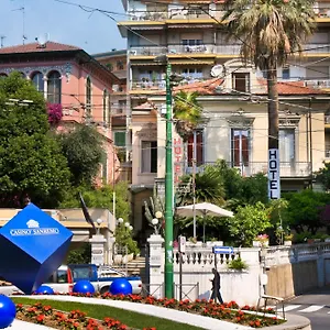 https://hotel-liberty.hotelitalianriviera.com